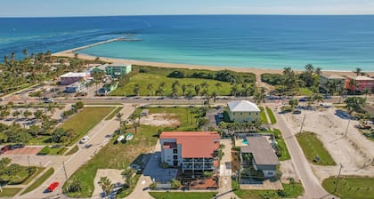 The Royal Inn Beach Hotel Hutchinson Island