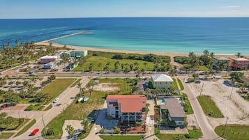 King Room Sunset View Balcony | Fiske