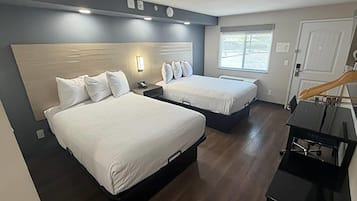 Habitación, 2 camas dobles, no fumadores | Ropa de cama de alta calidad, escritorio, cortinas opacas y wifi gratis