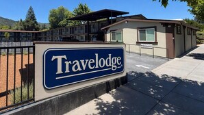 Exterior - Travelodge by Wyndham Ukiah (Ukiah)