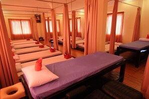 Couples treatment rooms, manicures and pedicures, massages