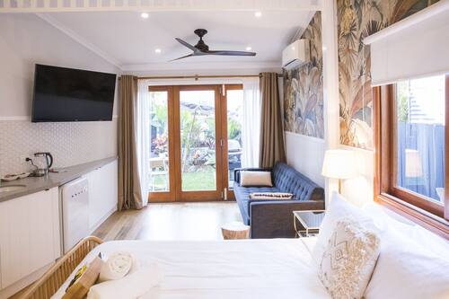 Suite, 1 Queen Bed
