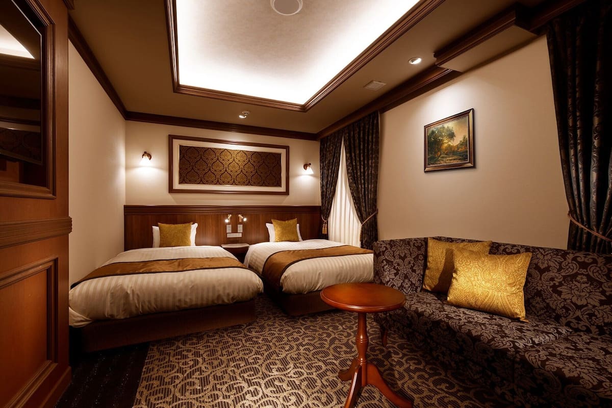 标准双床房 (for 2 Guests) | 办公桌、免费 WiFi、床单
