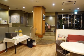 Lobby - Urayasu Beaufort Hotel (Urayasu)