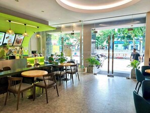 Front of property - Liberty 2 Hotel (Ho Chi Minh City)