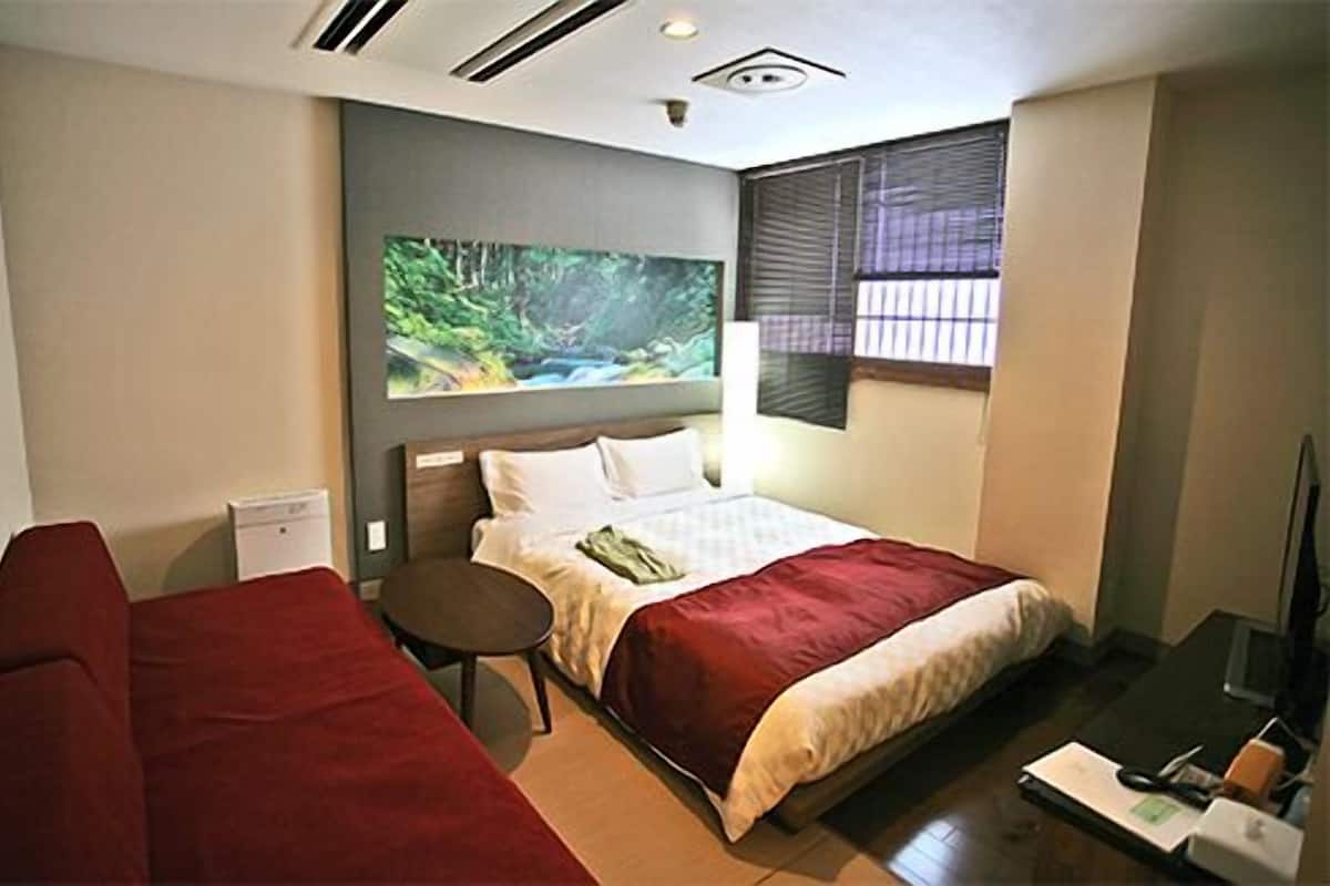 Relax Double Room | Desk