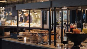 Free daily self-service breakfast