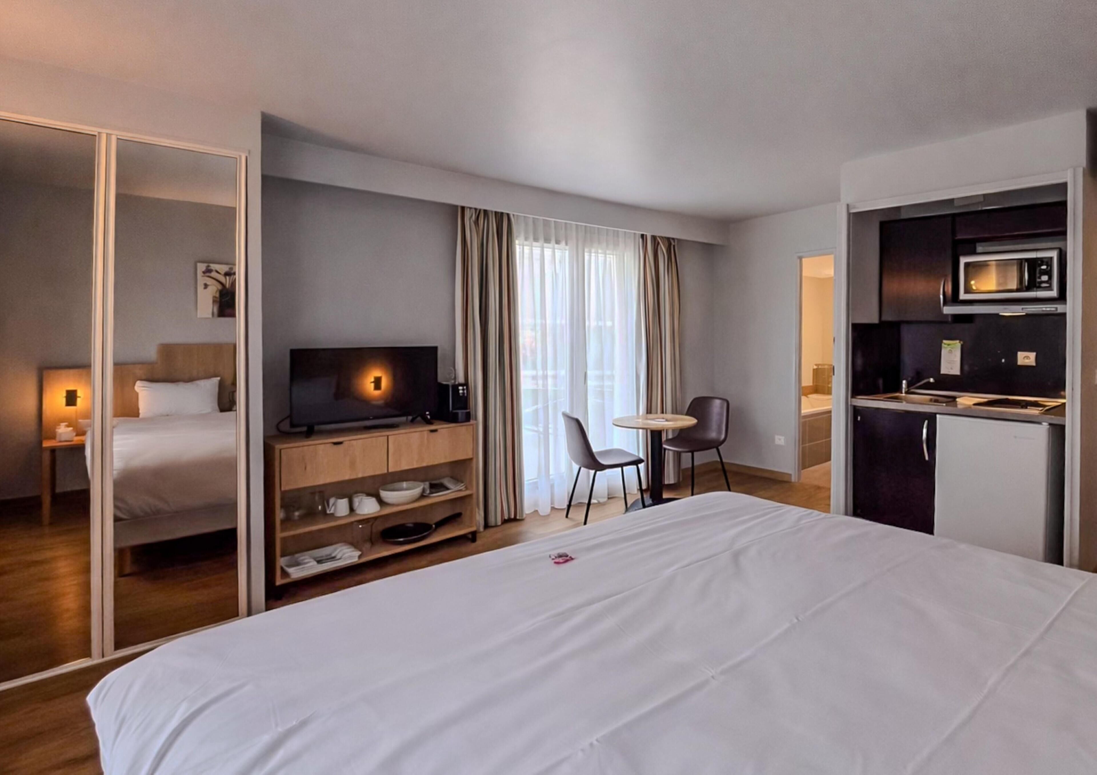 Soundproofing, iron/ironing board, free WiFi, bed sheets