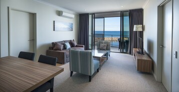 Televisión de pantalla plana, reproductor de DVD