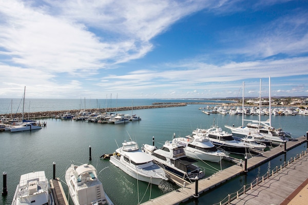Marina/club náutico