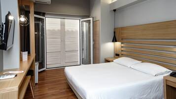 Caja de seguridad en la habitación, wifi gratis y ropa de cama