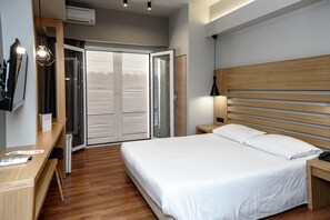 Standard Double or Twin Room, Balcony, City View | In-room safe, free WiFi, bed sheets - Hotel Agamemnon (Nafplio)