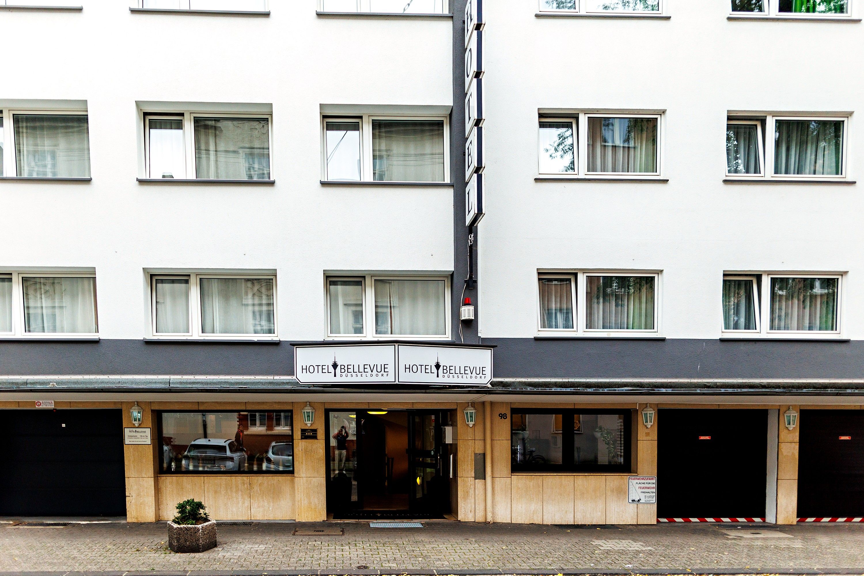 Photo - Bellevue Hotel