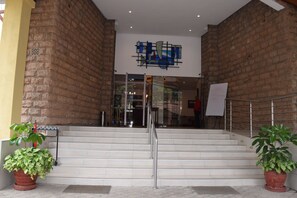 Front of property - Hillpark Hotel (Nairobi)