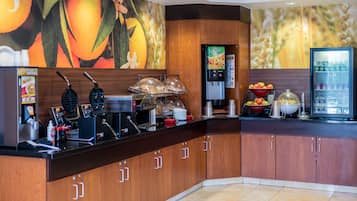 Café da manhã com buffet grátis