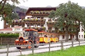 Exterior - Hotel Ferienwelt Kristall (Rauris)