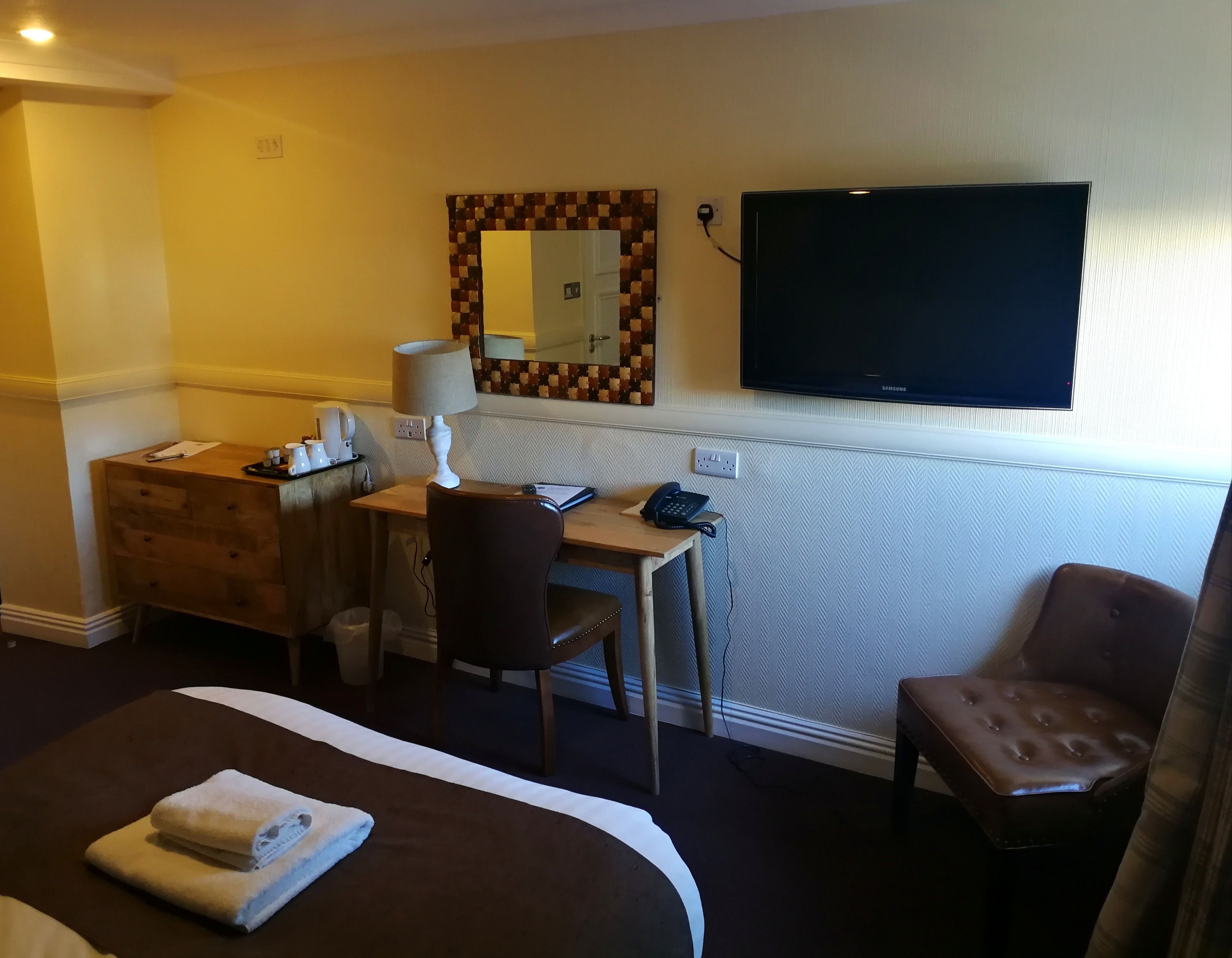 double room | desk, iron/ironing board, free wifi, bed sheets