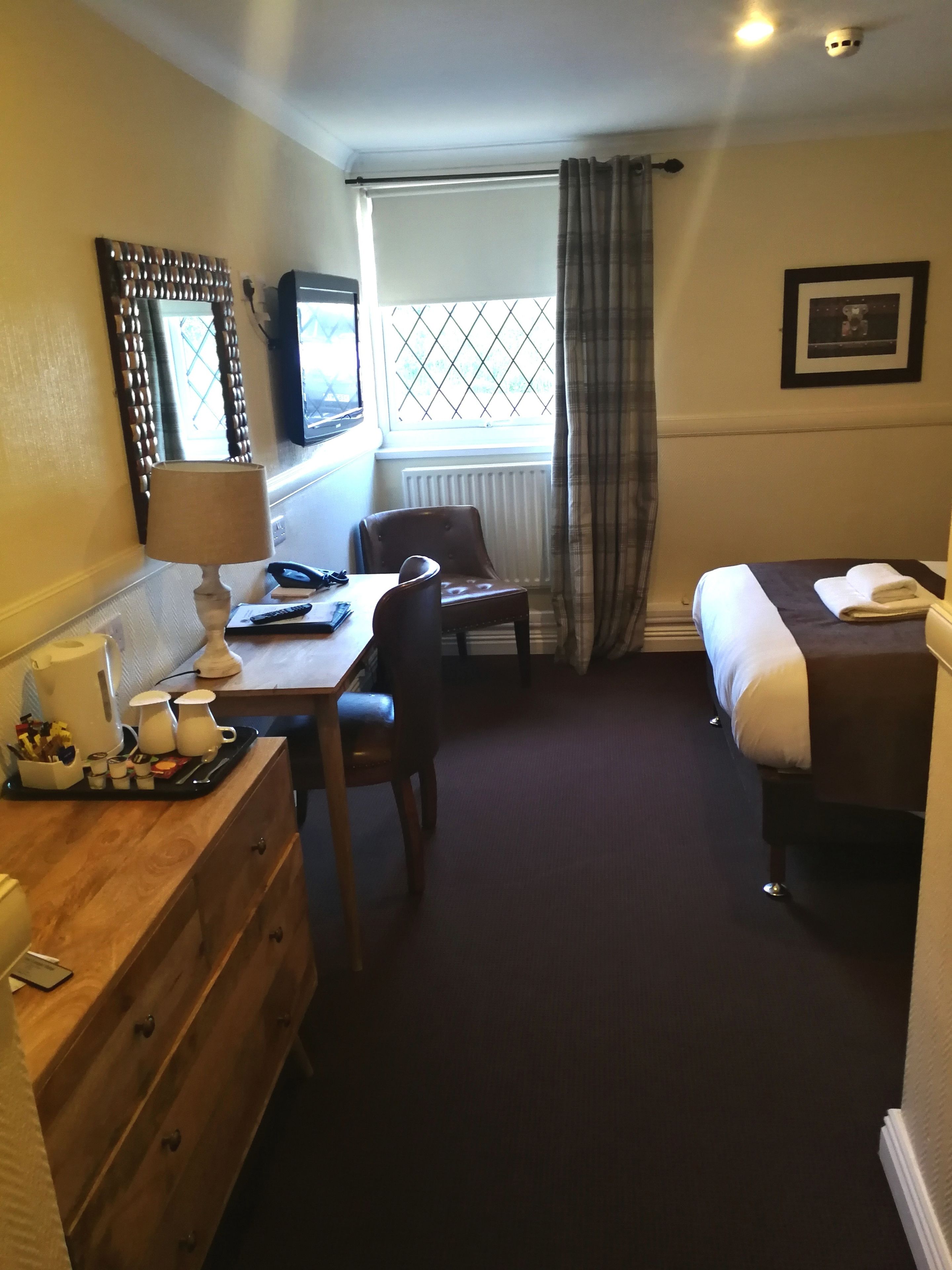 double room | desk, iron/ironing board, free wifi, bed sheets