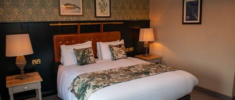 Chambre Double | Bureau, fer et planche Ă repasser, Wi-Fi gratuit, draps fournis