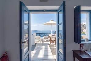 Interior - Santorini Reflexions Volcano (Santorini)