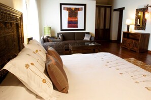 Cofres nos quartos, individualmente decorados