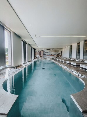 Indoor pool, 2 outdoor pools, pool umbrellas, sun loungers