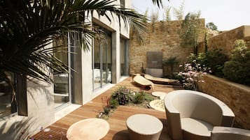 Sundeck