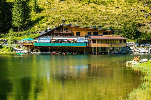Vue sur la campagne depuis l’hébergement