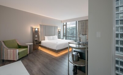 Coast Coal Harbour Vancouver Hotel by APA