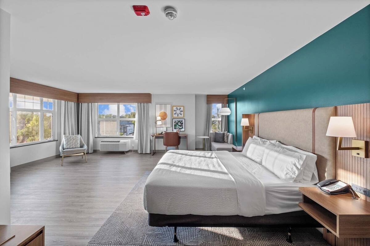 In-room safe, desk, iron/ironing board, free cots/infant beds