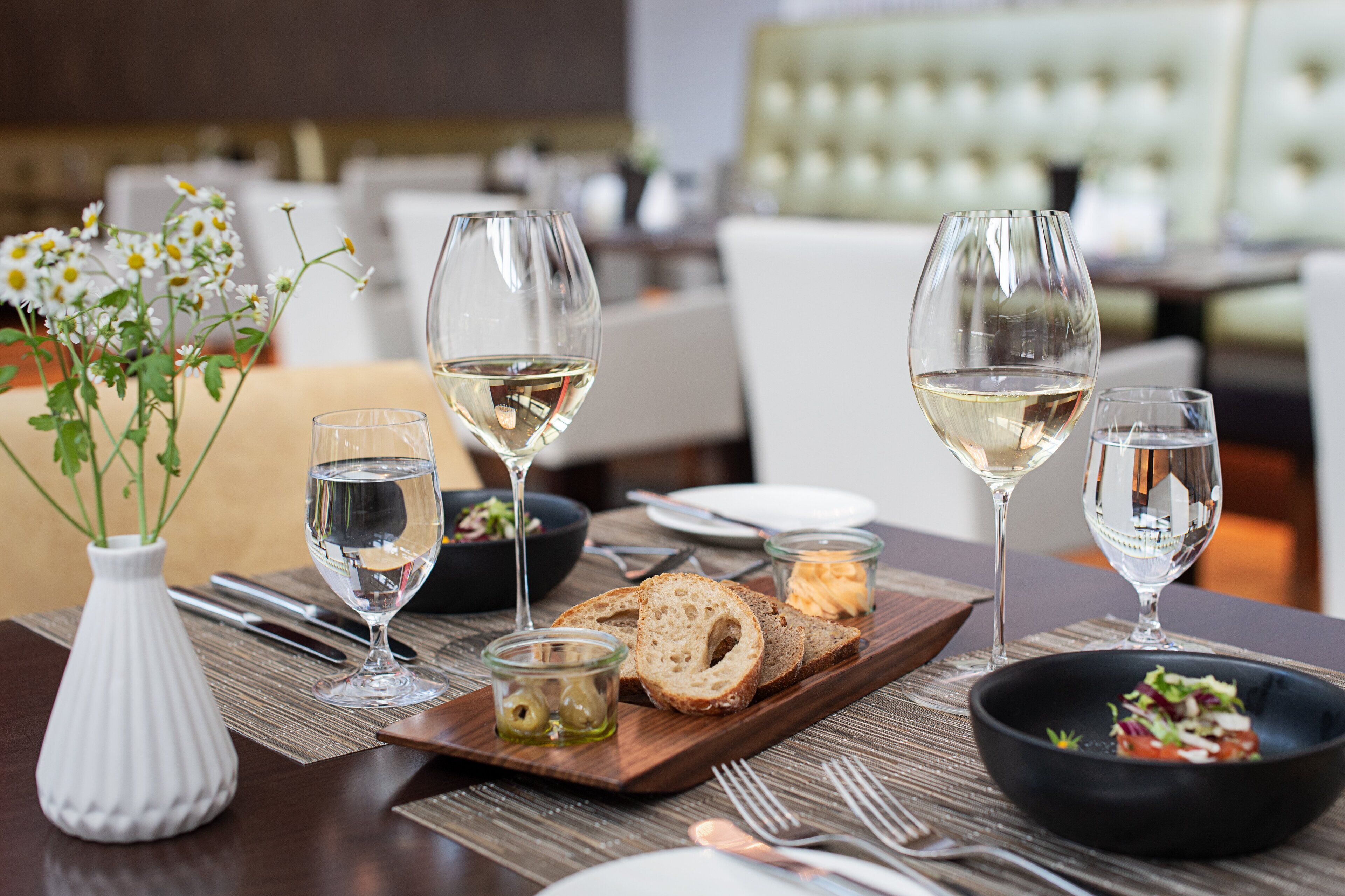 breakfast, lunch, dinner served; german cuisine, al fresco dining