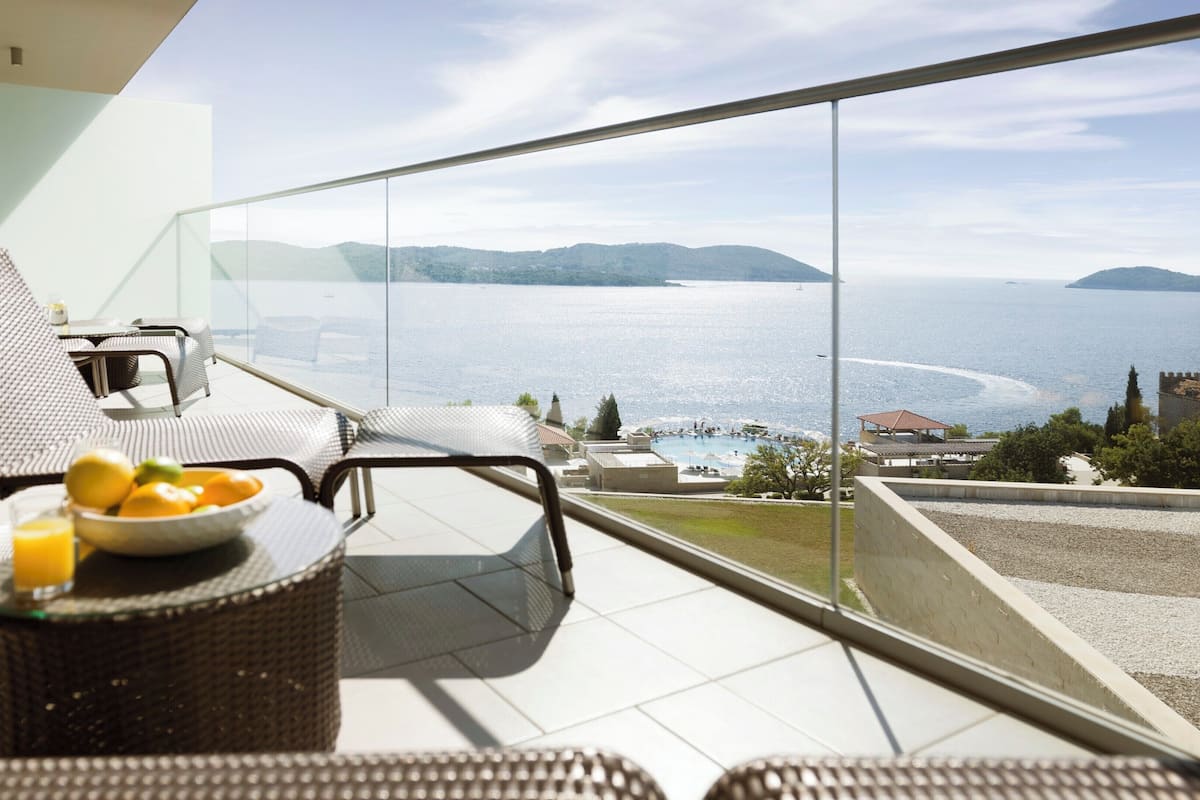 Suite Club | Ropa de cama de alta calidad y minibar