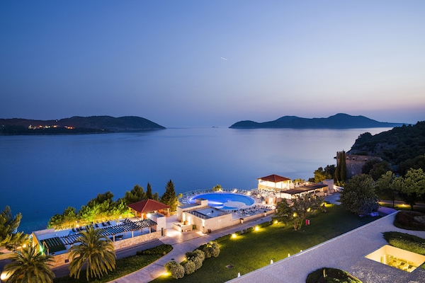 Front of property – evening/night