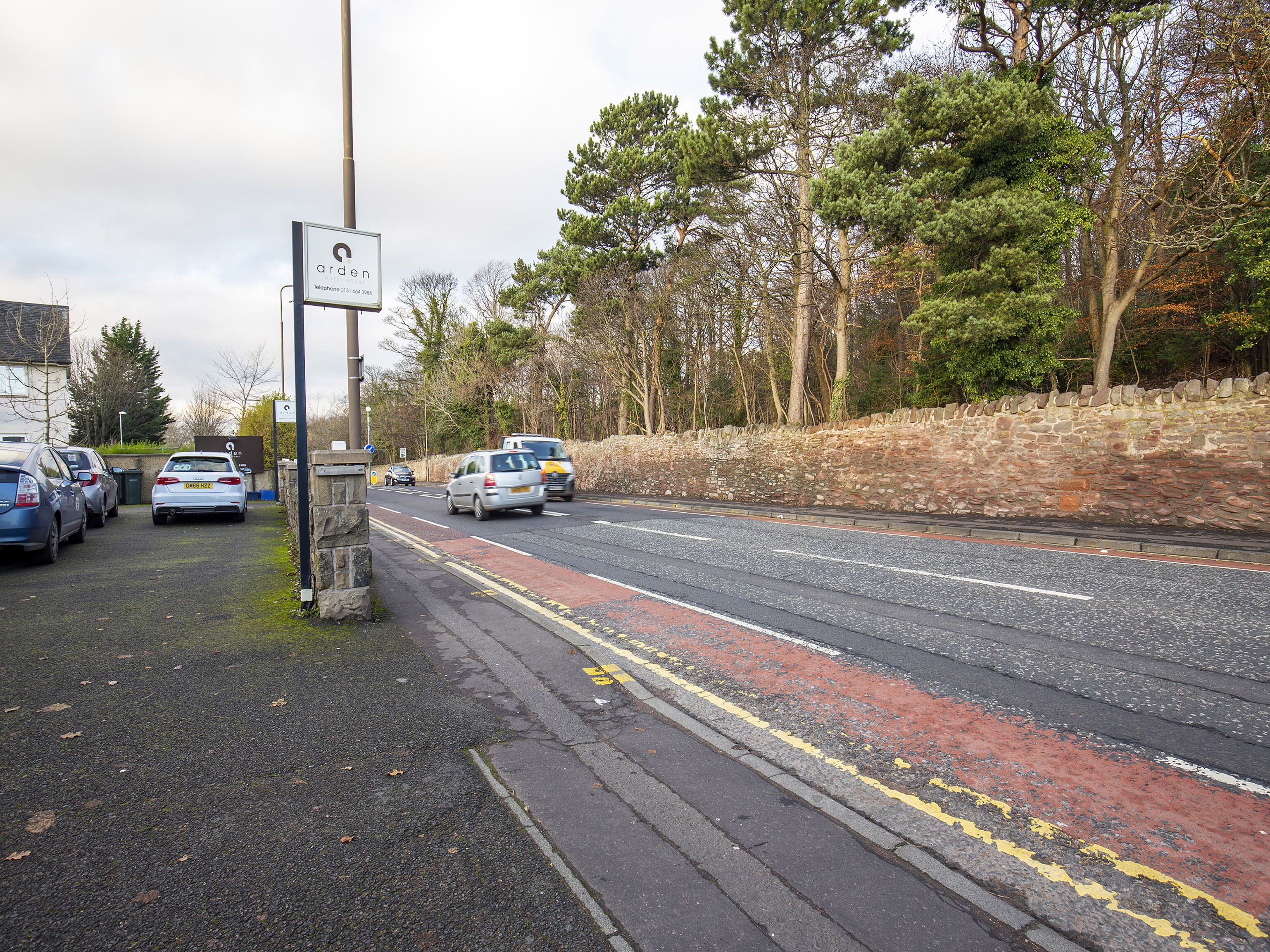 Photo - Arden Guest House, Craigmillar Castle Edinburgh