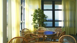 Interior - Panorama Palace (Meta)
