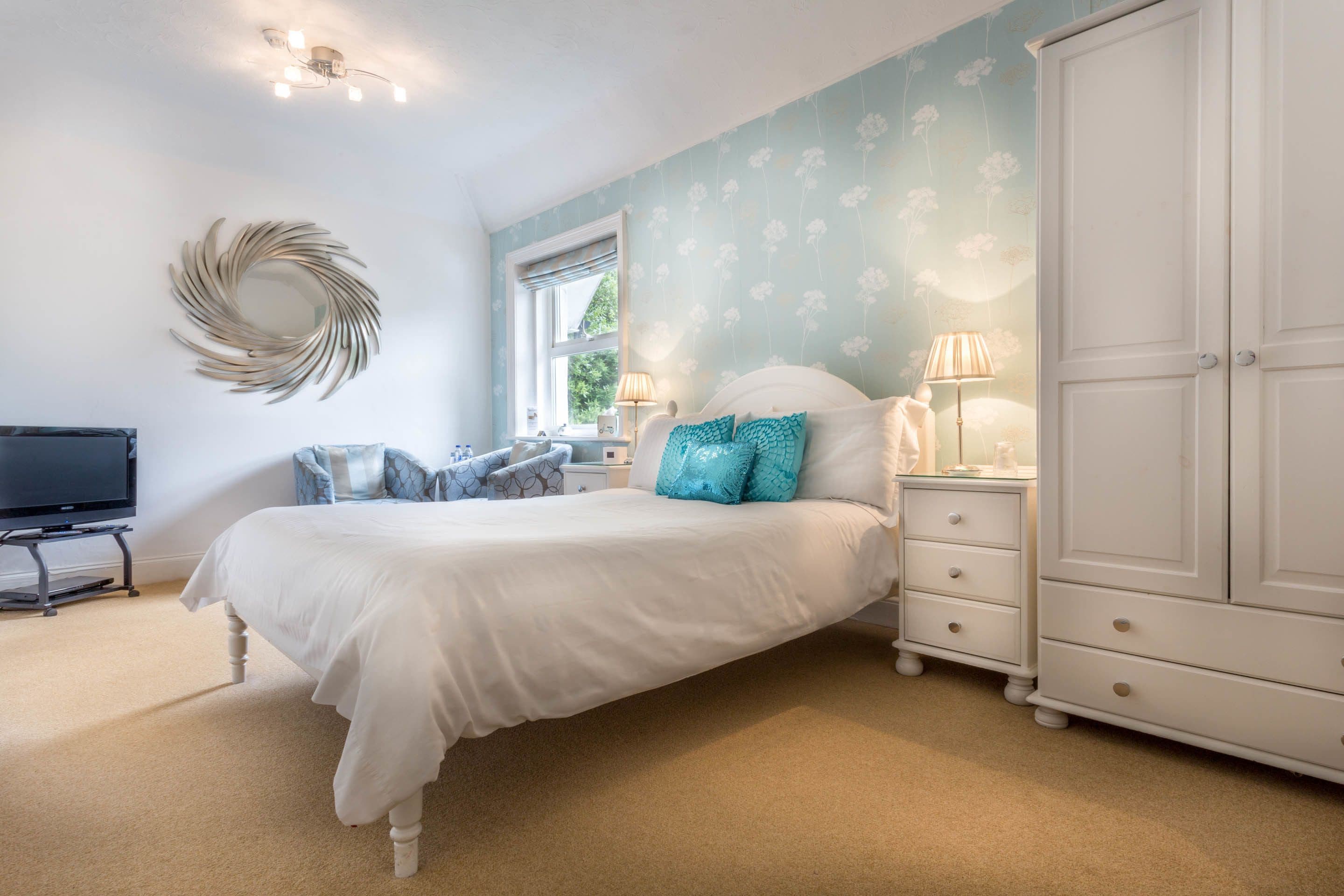 Standard Double Room | Individually decorated, iron/ironing board, free WiFi