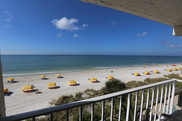 Premier Two Queen Beds Studio - Gulf Front | View from room