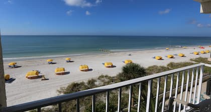 Shoreline Island Resort - Exclusively Adult
