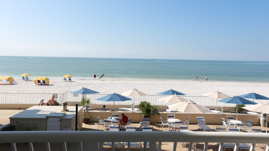 Shoreline Island Resort - Exclusively Adult