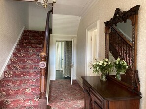 Lobby - Blarcreen House (Oban)