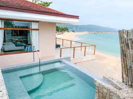 Beach Front Villa | Terrace/patio