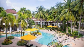 1 間睡房、羽絨被、迷你吧、房內夾萬