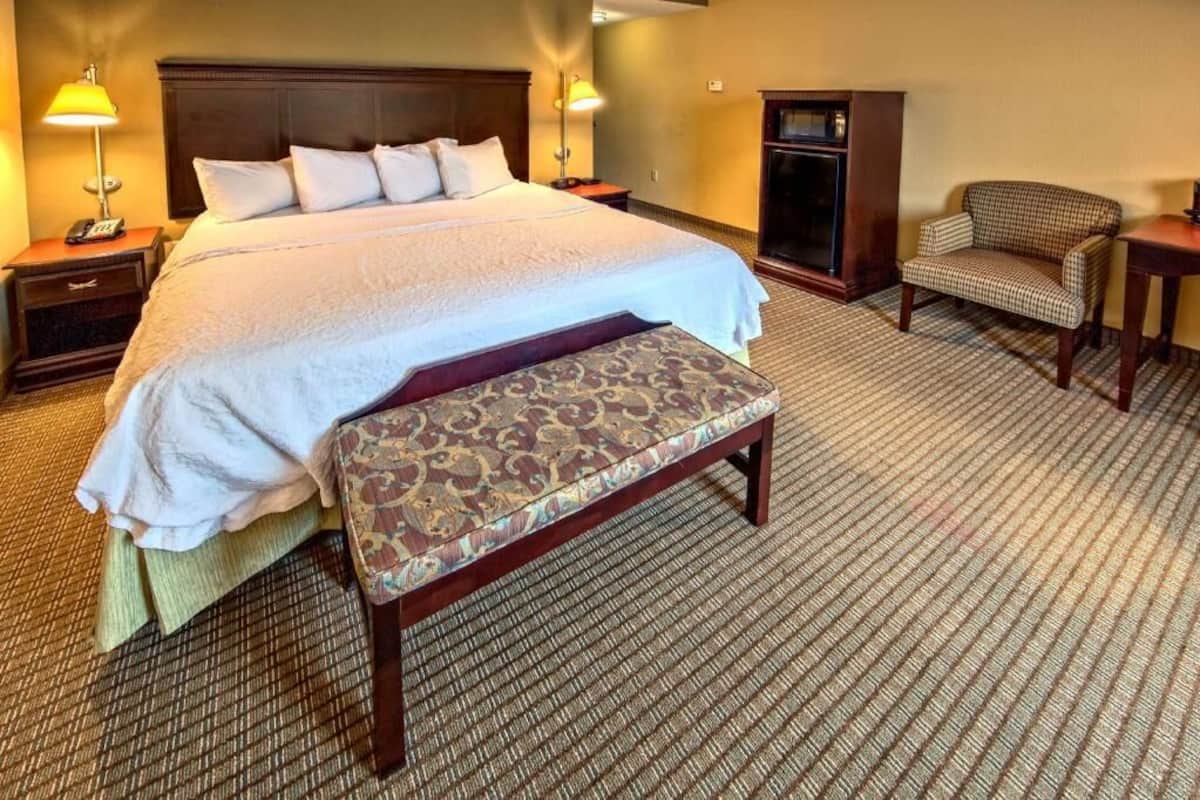 Hypo-allergenic bedding, pillowtop beds, in-room safe