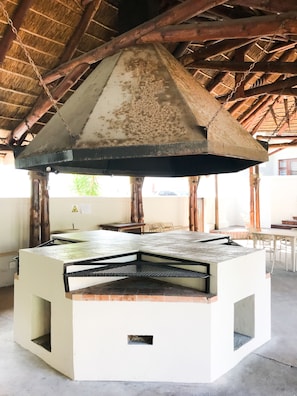 Dining - Sunshine Letting Apartments (Cape Town)
