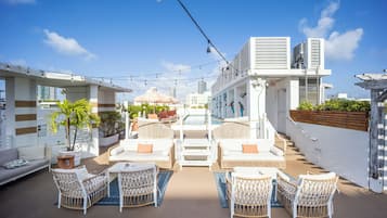 Outdoor pool, pool loungers
