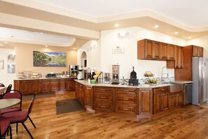 Petit déjeuner continental compris tous les jours