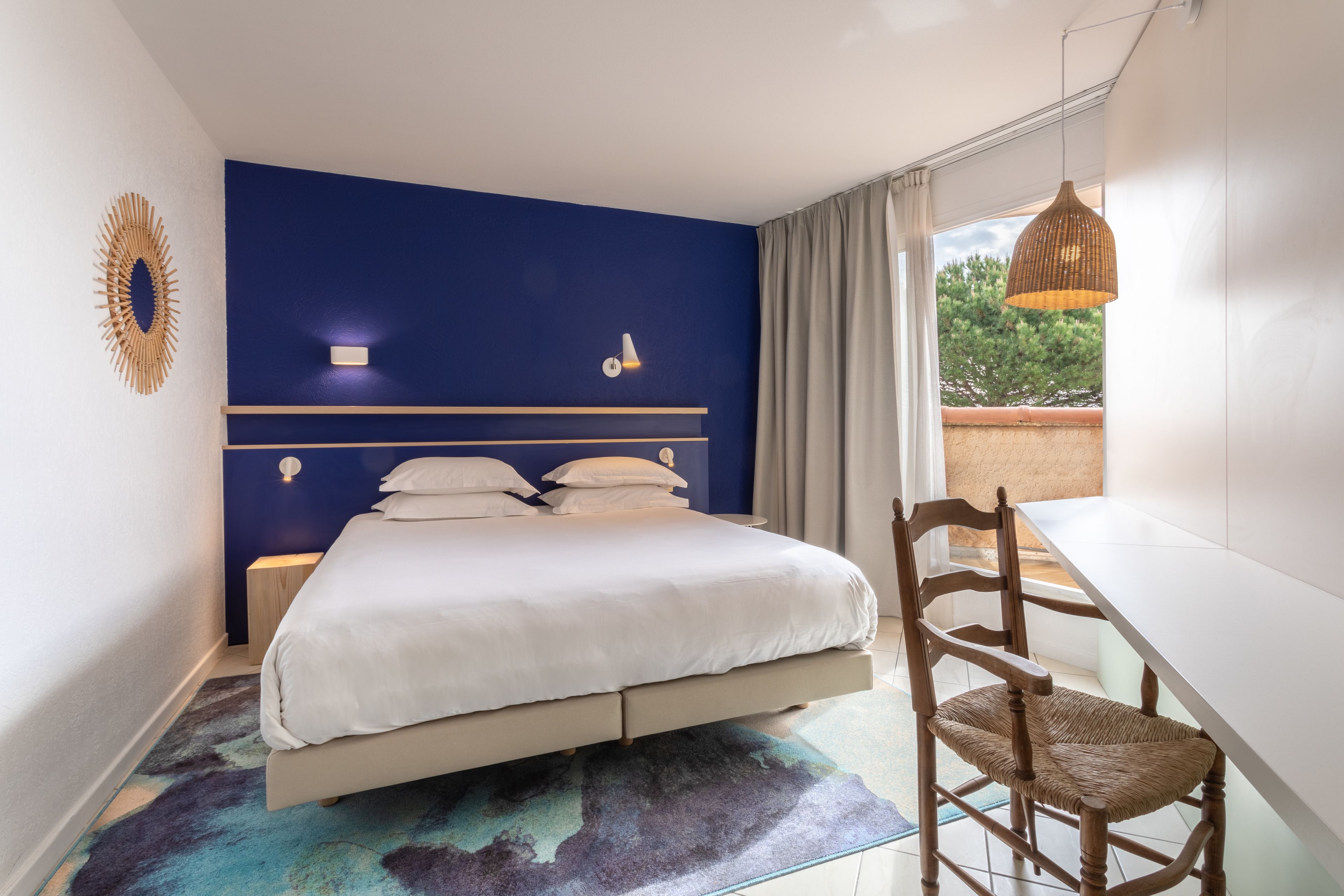 minibar, in-room safe, individually decorated, individually furnished