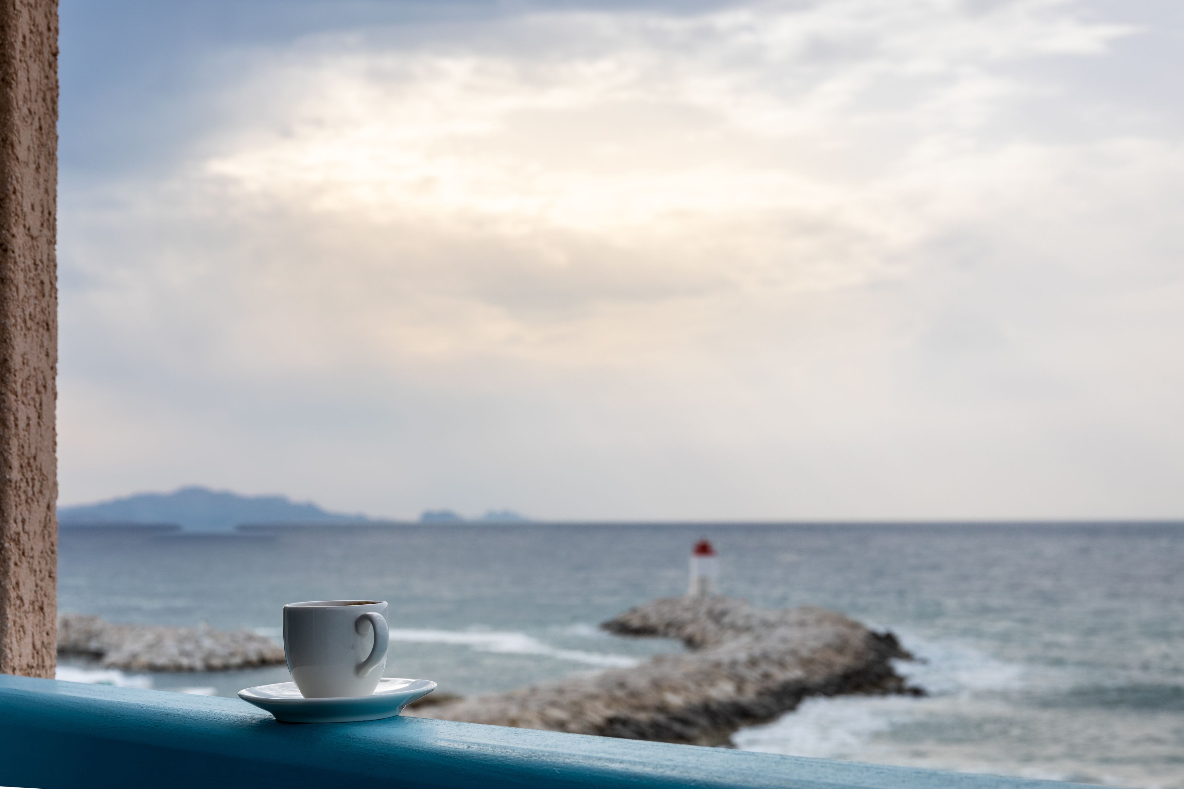 deluxe room, 1 queen bed, non smoking, sea view (twin bed on request) | in-room dining