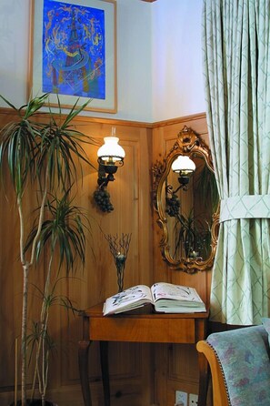 Interior entrance - Hotel Traube (Scuol)