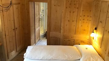 In-room safe, desk, blackout drapes, free WiFi